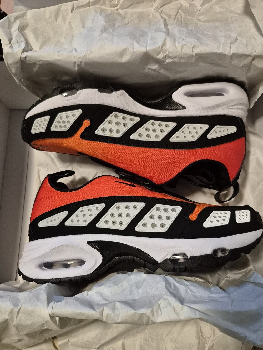 Nike Air Max Sunder Size 6